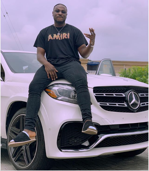 Peruzzi Acquires Luxurious Car 7