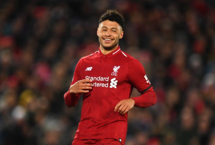 ? Liverpool Player Chamberlin Seen Singing Peruzzi’s Song Word For Word (Watch Video) 1