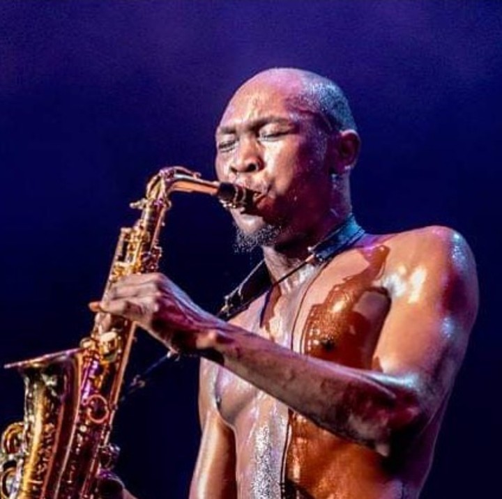 Seun Kuti Counters ‘Stingy Men’ With ‘Cheerful Givers Association” (Photos) 2