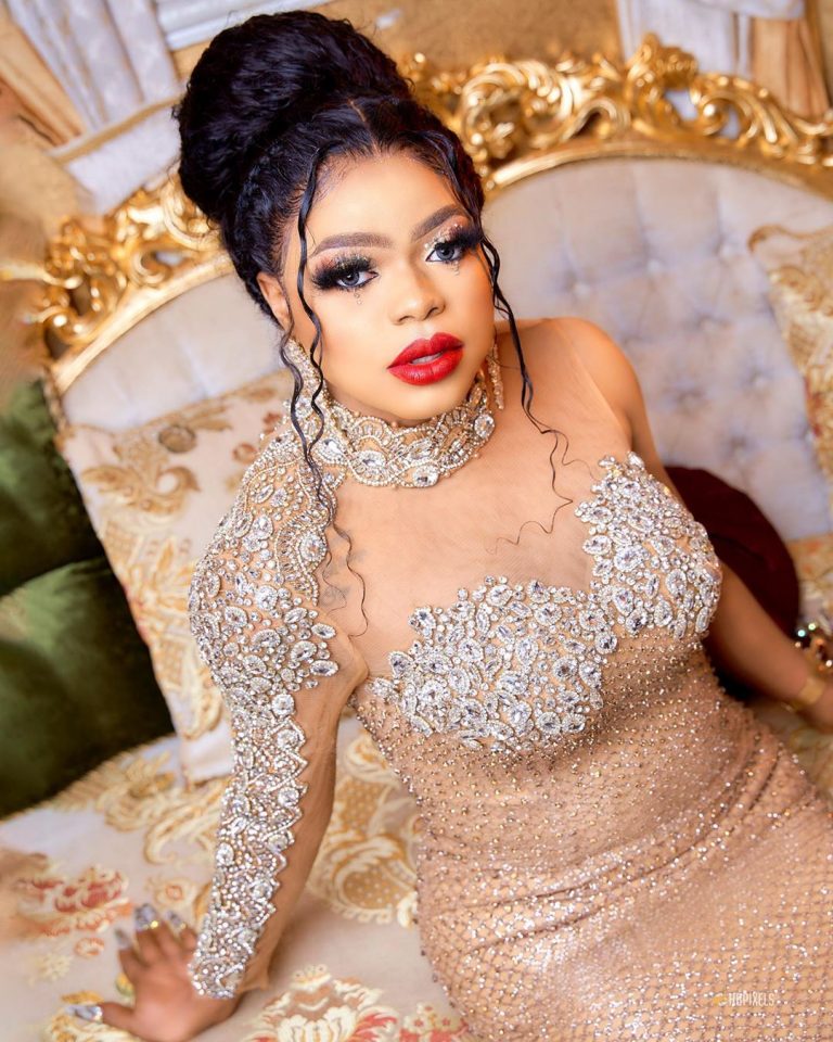 Bobrisky Shows Off Jewelry Worth N12.4m, Brags He’s the Richest Ashawo In Nigeria 5