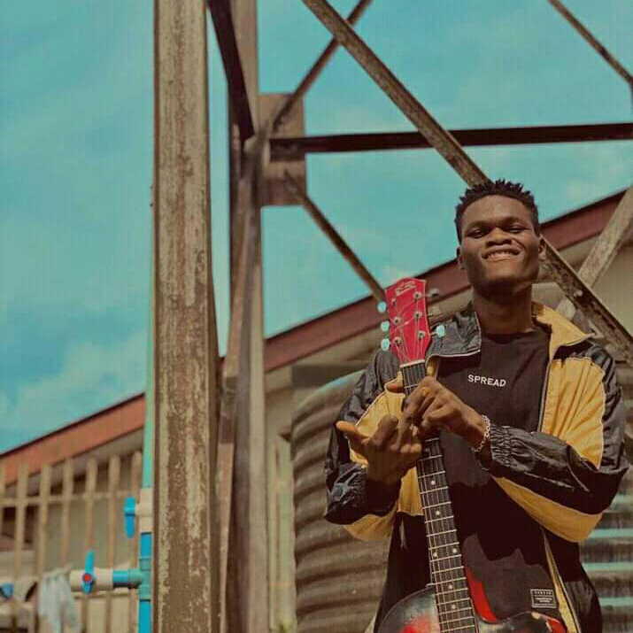 Enydan freestyles with his single "Hypocrite" Acoustic - (Watch Video) 5