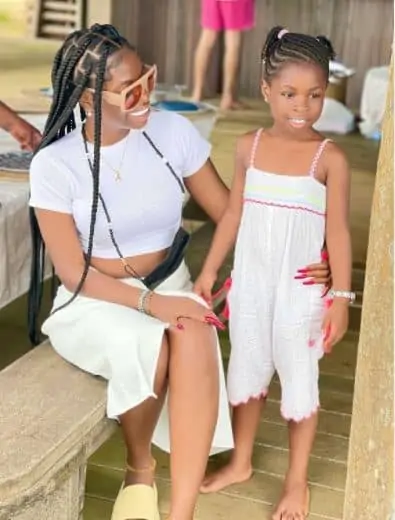 Davido’s Baby mama, Sophia Reveals The Only Time Imade Is Allowed To Show Off 31