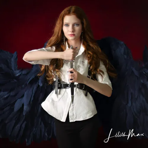 Lilith Max – Birds of a Feather 1